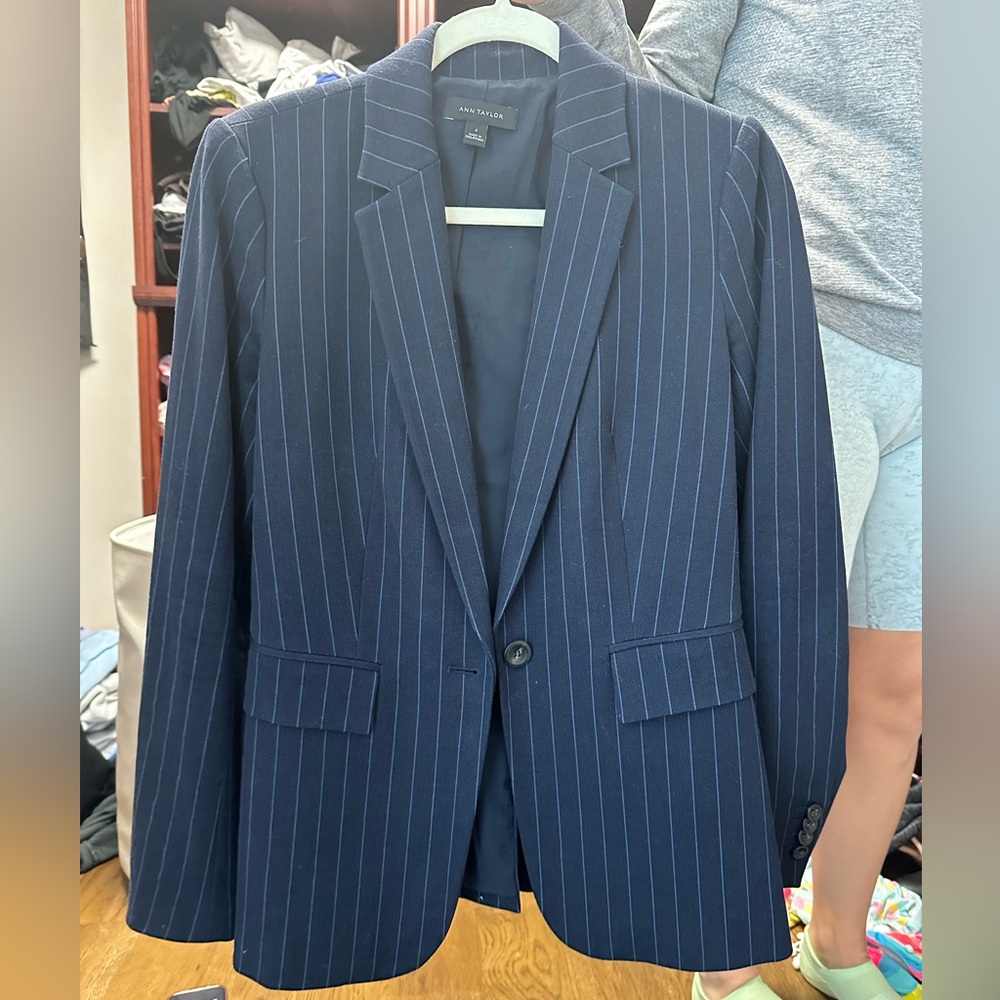Ann Taylor navy stripe blazer/ size 4. Barely worn!